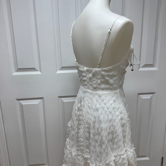 Selfie Leslie Ruffle Hem‎ Babydoll Dress White - Size S - NEW With Tags. - Picture 3 of 14